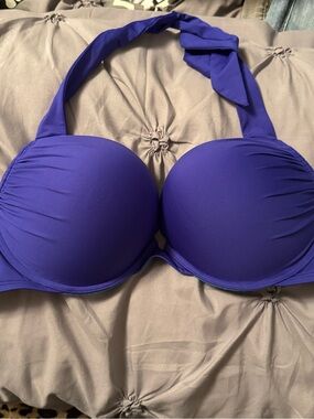 36 C Victoria’s Secret bombshell plunge swimsuit top